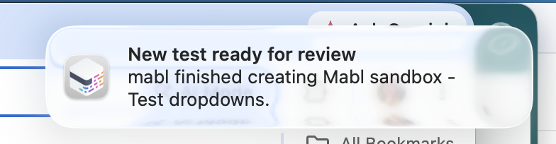 「新しいテストのレビュー準備ができました」と表示されたmablのmacOS通知